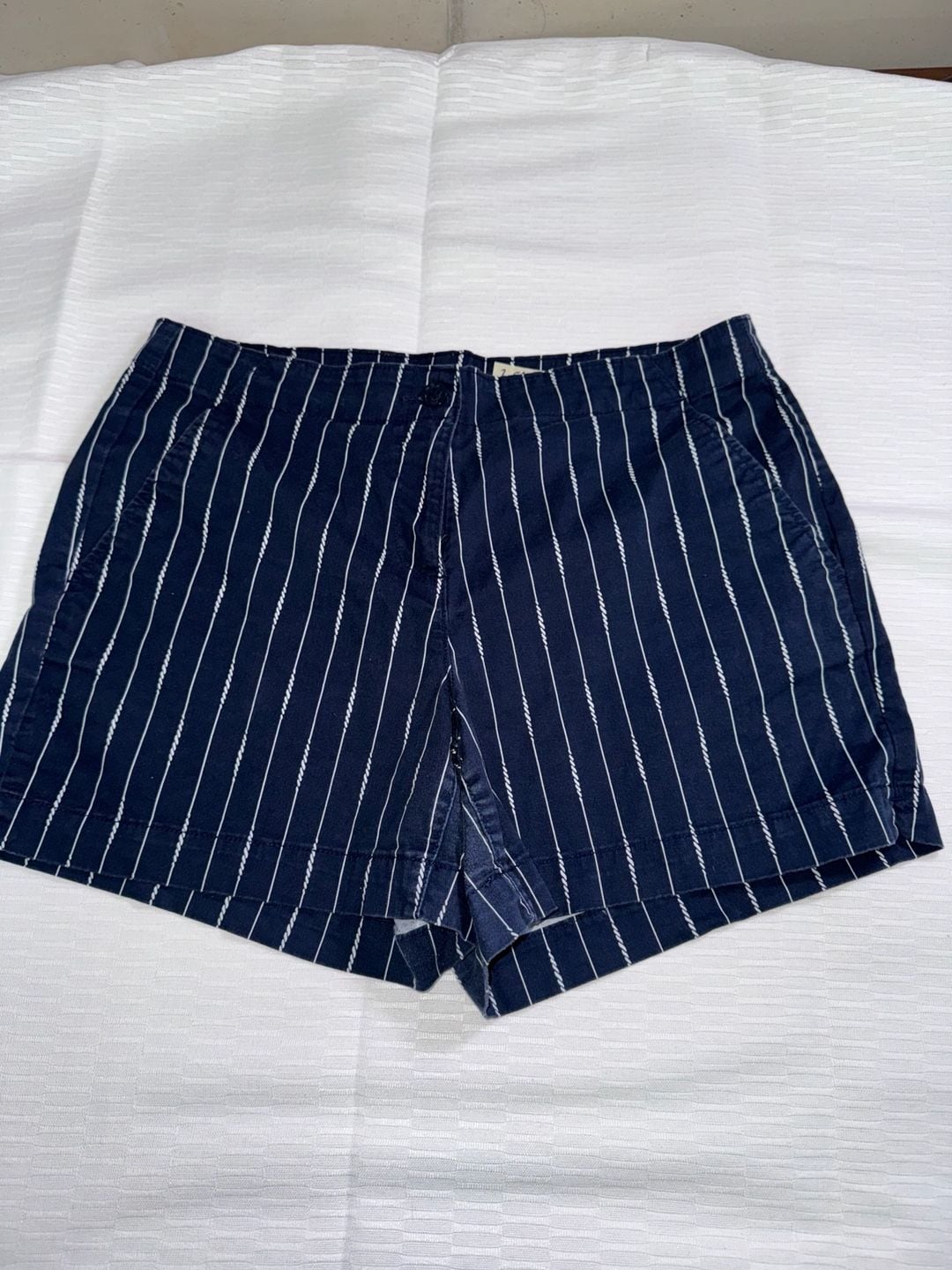 Nautica Women's Navy Blue Striped Shorts Size 12